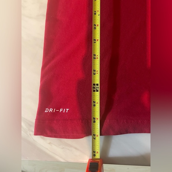 Nike Red Dri-Fit Athletic T-Shirt Men’s Small Lightweight Training Tee - Picture 5 of 7